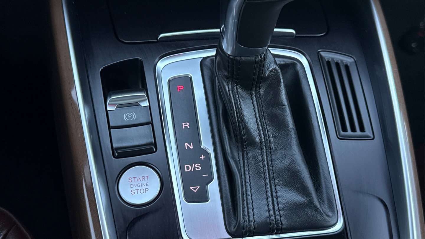 Used 2017 Audi Q5 2.0T Premium Plus w/ Premium Plus Package image 32