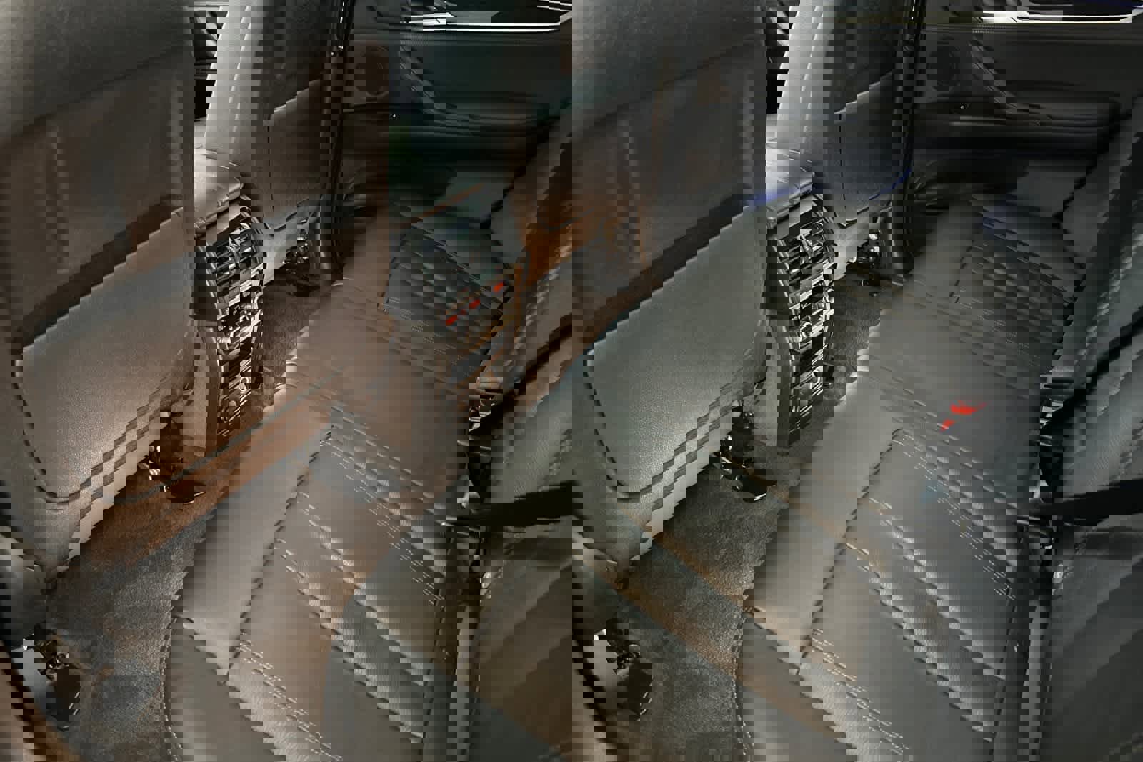 Used 2018 BMW X5 xDrive40e image 4