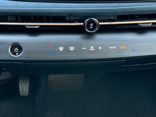 New 2025 Nissan Ariya Platinum image 15