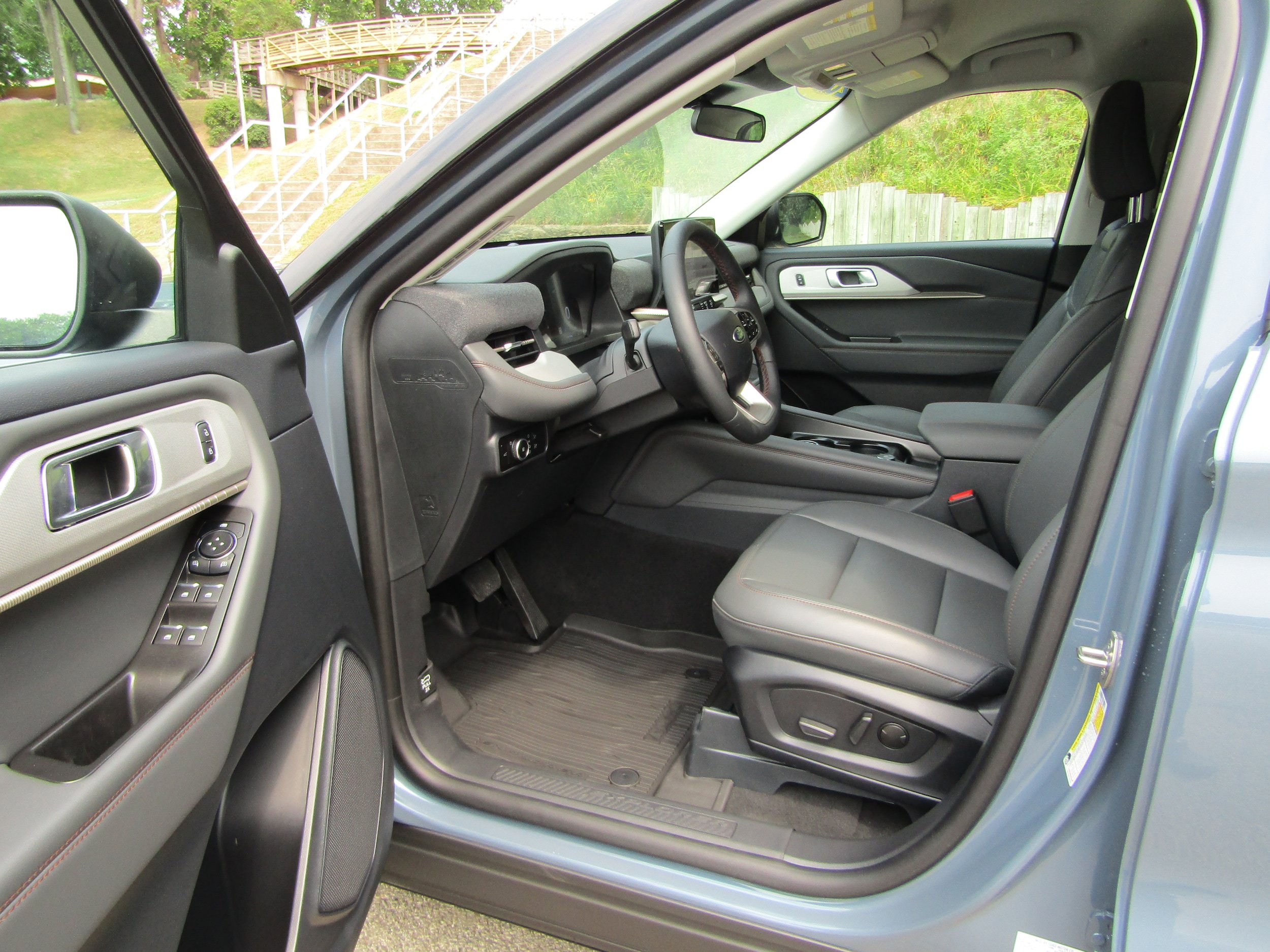 New 2026 Ford Explorer Active w/ Active Comfort Package AWD/4WD image 13