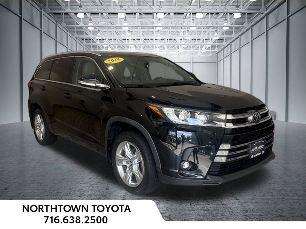 Used 2019 Toyota Highlander Limited AWD/4WD image 1