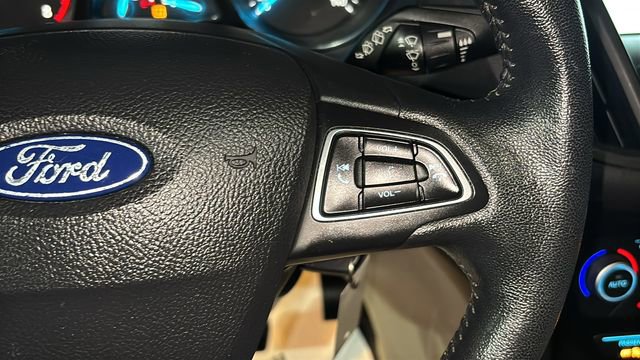 Used 2018 Ford Escape SEL image 15