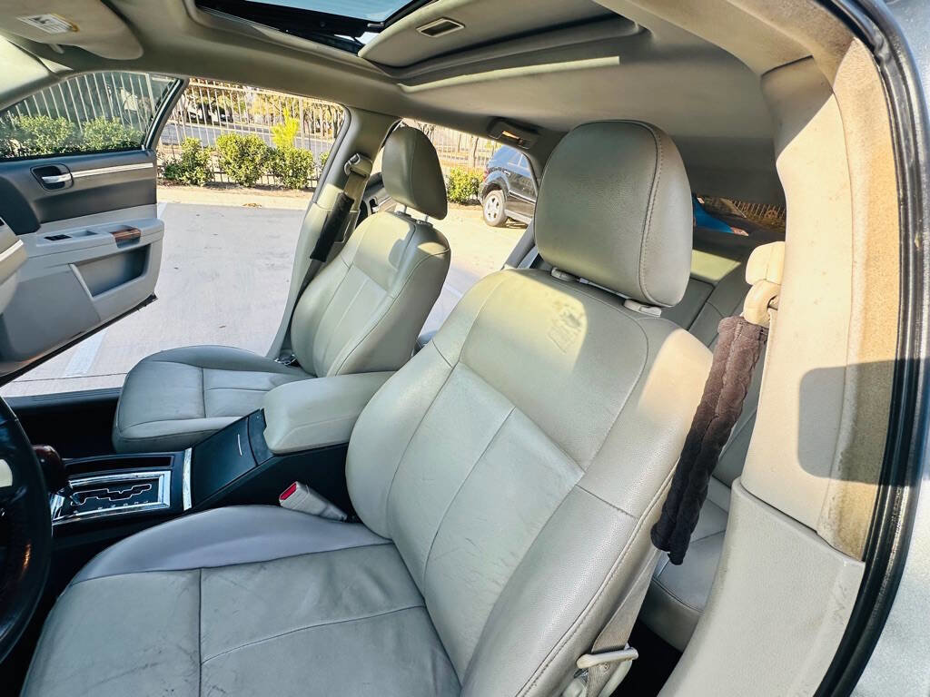 Used 2006 Chrysler 300 Touring image 12