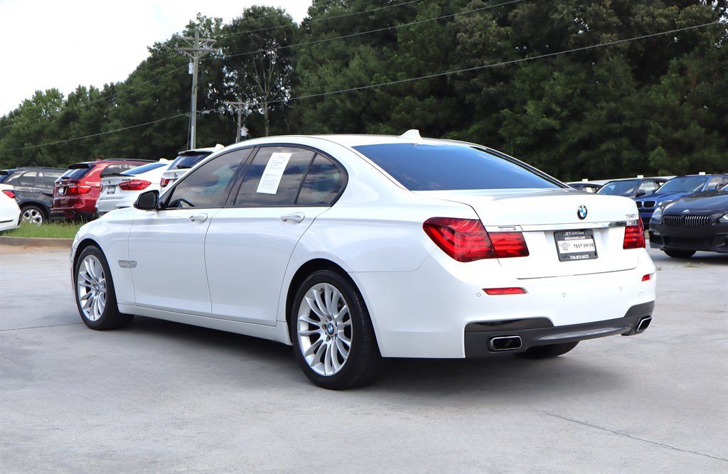 Used 2015 BMW 750i RWD image 5