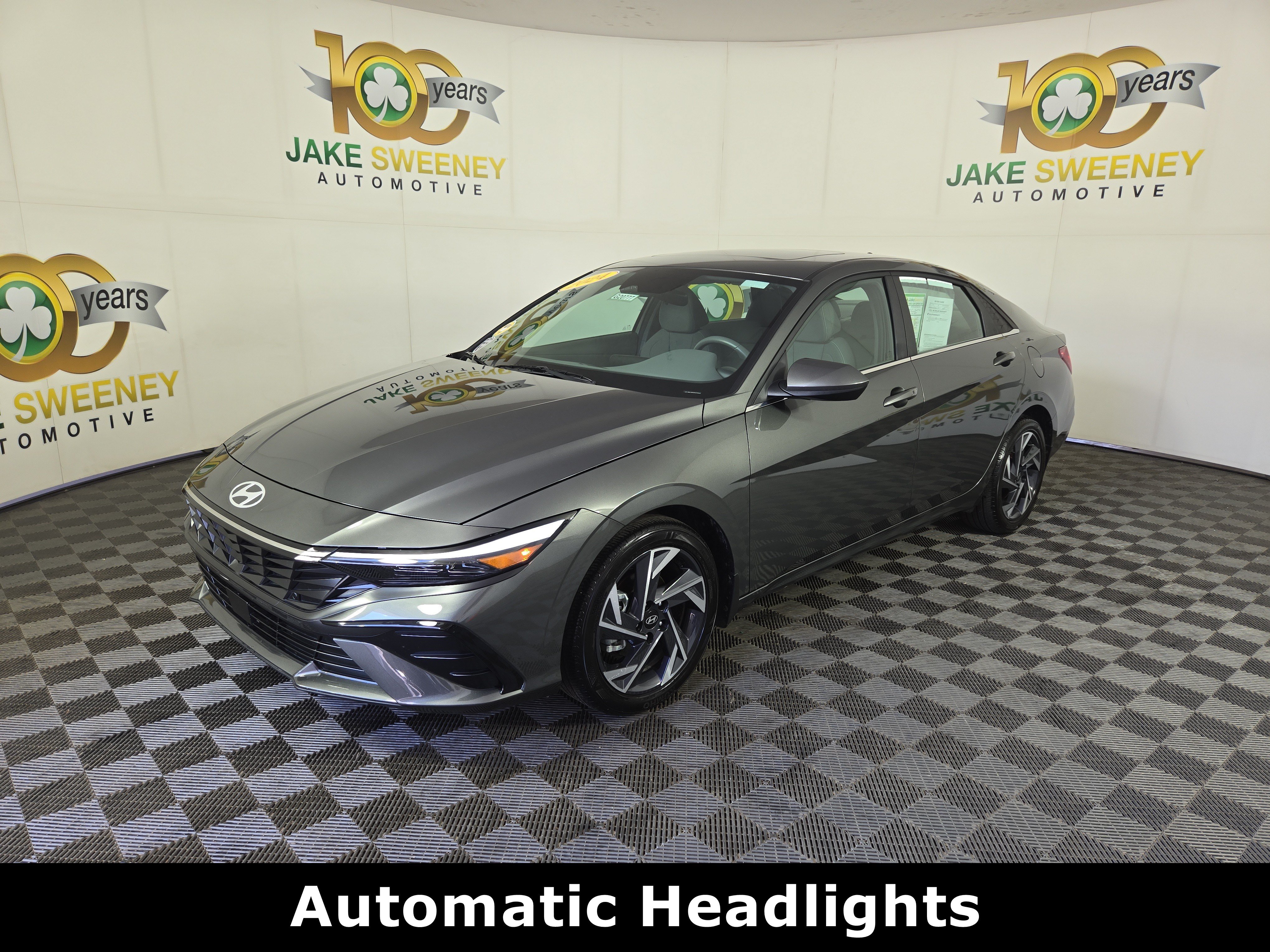 Used 2024 Hyundai Elantra SEL w/ Convenience Package FWD image 3