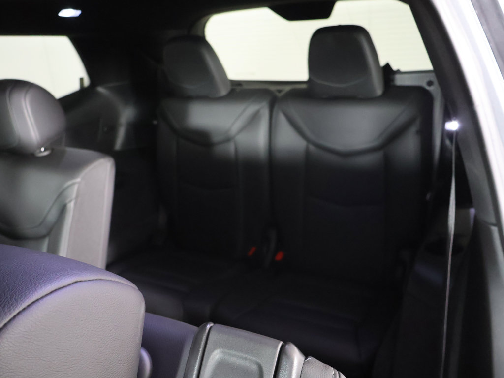 Used 2024 Cadillac XT6 Luxury w/ LPO, Floor Liner Package AWD/4WD image 36