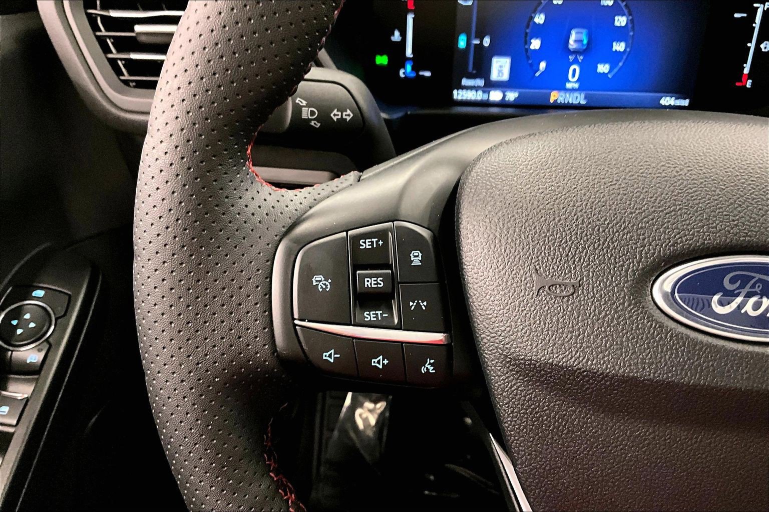 Used 2025 Ford Escape ST-Line w/ Equipment Group 301A FWD image 26