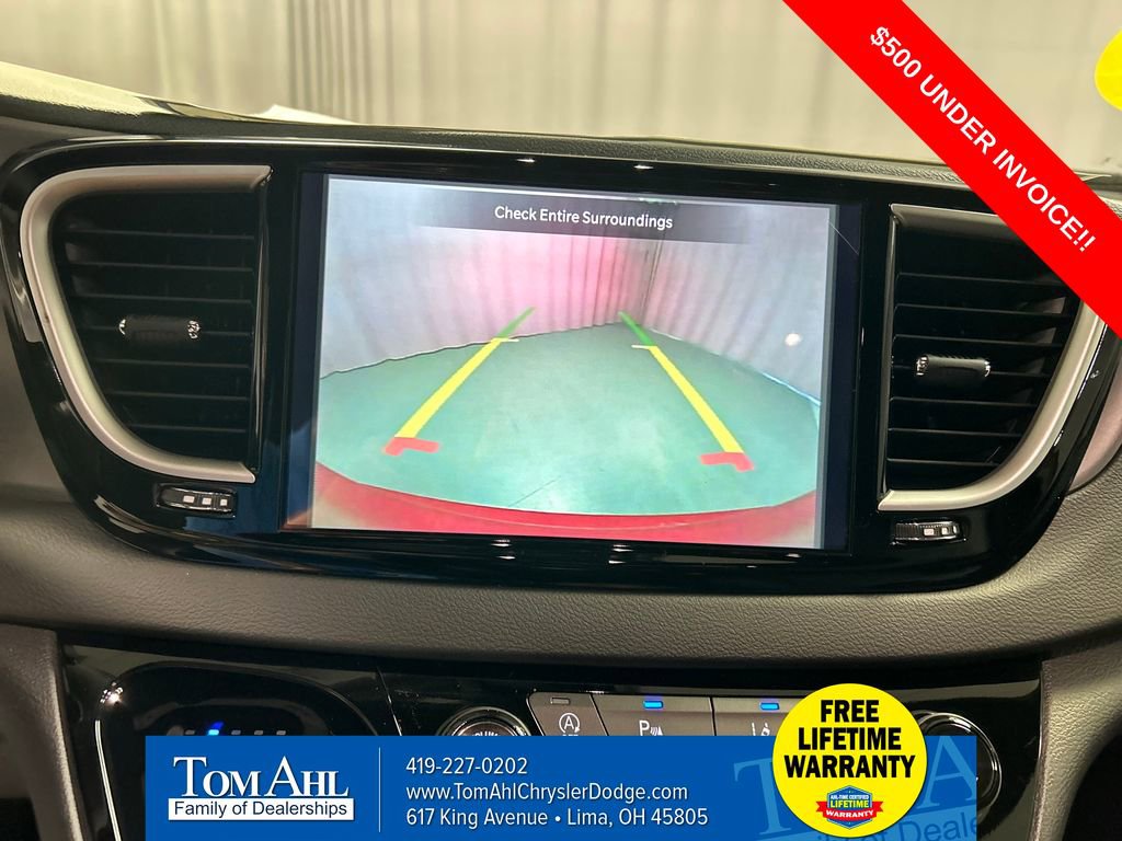 New 2026 Chrysler Voyager LX image 16