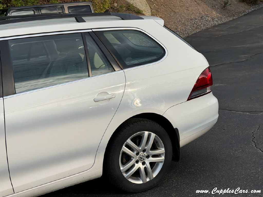 Used 2011 Volkswagen Jetta TDI FWD image 39