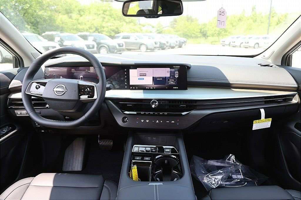 New 2025 Nissan Murano SL image 12