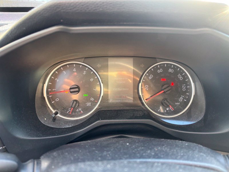 Used 2019 Toyota RAV4 XLE w/ Convenience Package AWD/4WD image 11