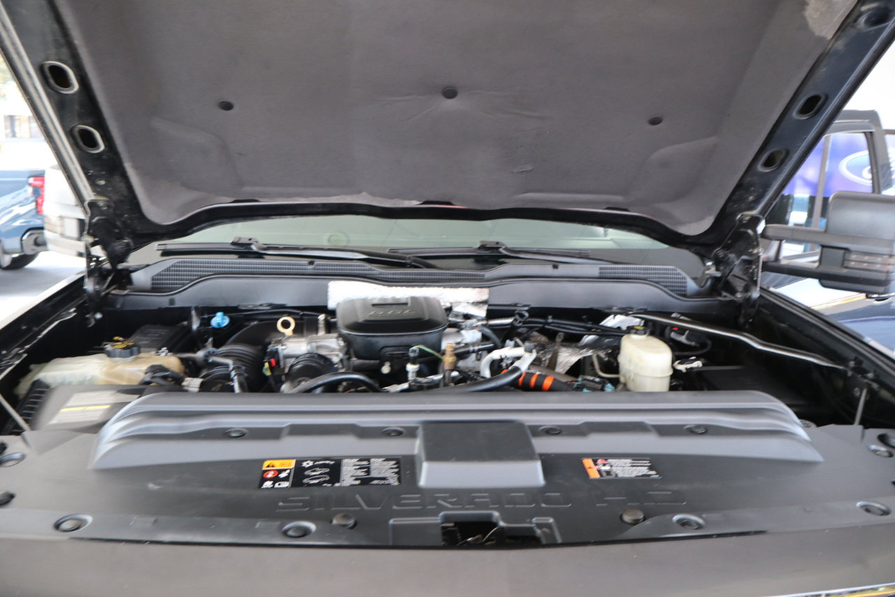 Used 2015 Chevrolet Silverado 2500 LTZ image 37