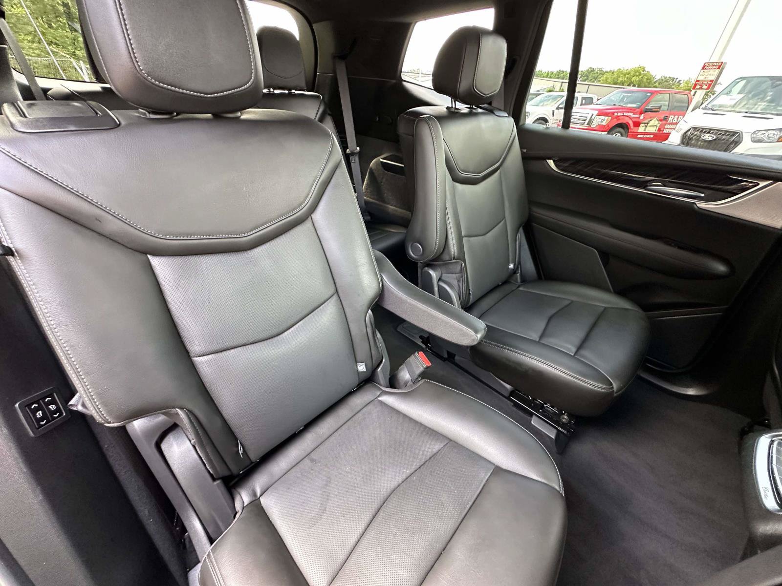 Used 2024 Cadillac XT6 Premium Luxury w/ Technology Package AWD/4WD image 22