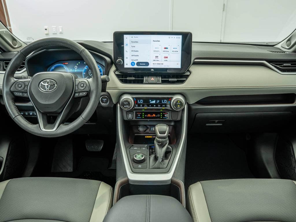 Used 2025 Toyota RAV4 Limited w/ Advanced Technology Package AWD/4WD image 31
