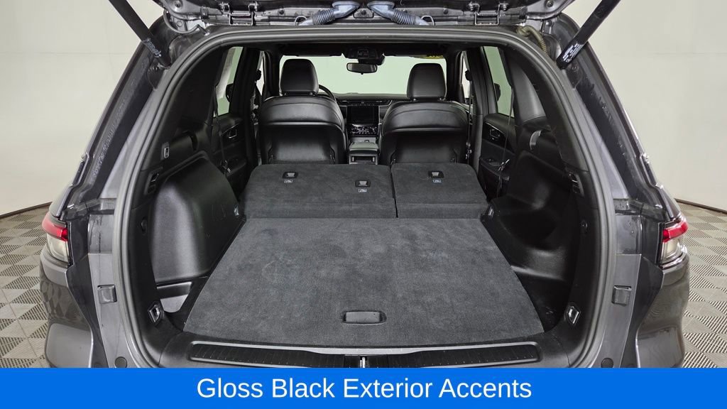 Used 2023 Jeep Grand Cherokee Altitude image 11