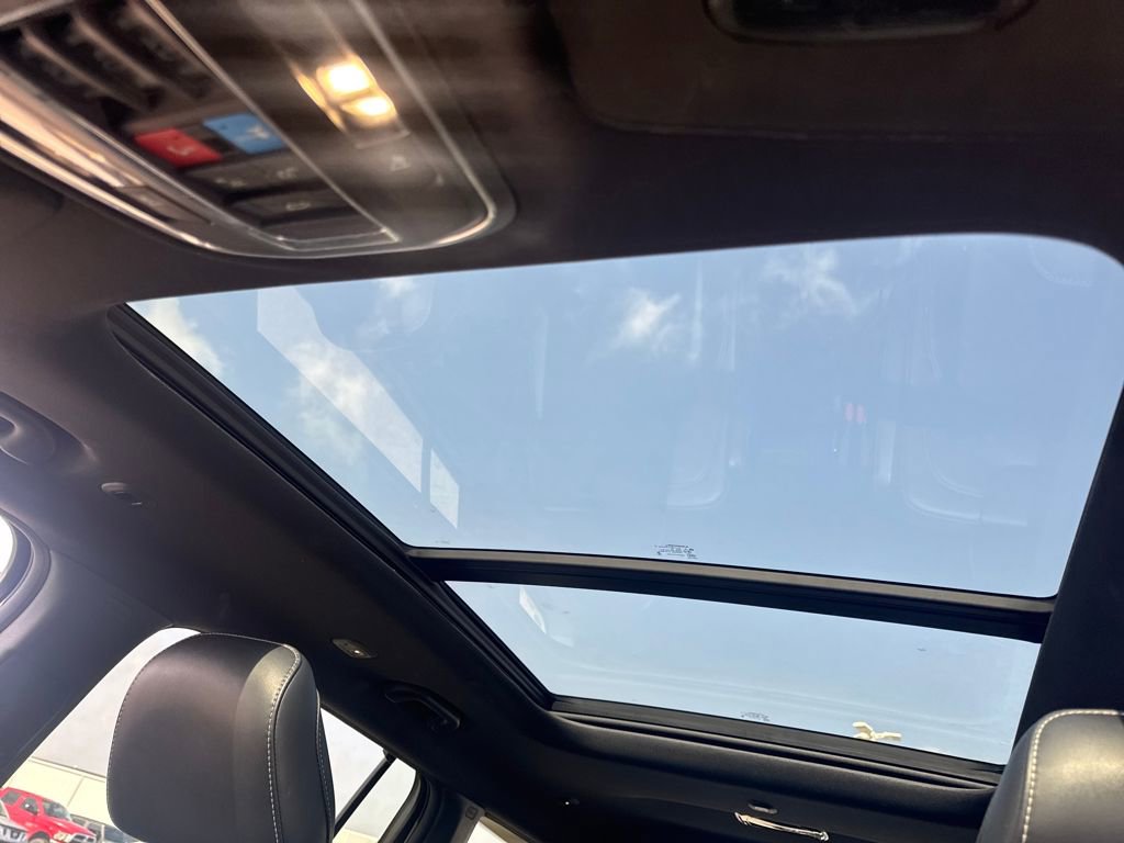 Used 2024 Jeep Grand Cherokee L Limited w/ Luxury Tech Group II image 20