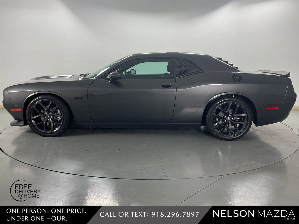 Used 2023 Dodge Challenger R/T w/ Blacktop Package image 9