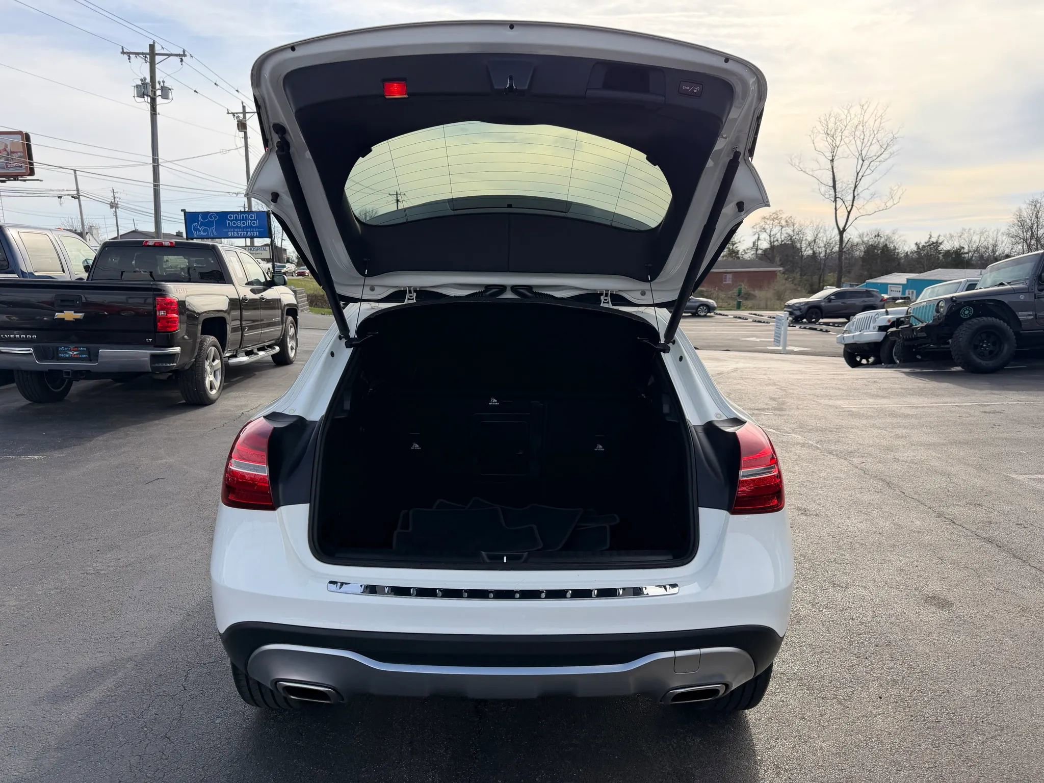 Used 2019 Mercedes-Benz GLA 250 4MATIC image 31