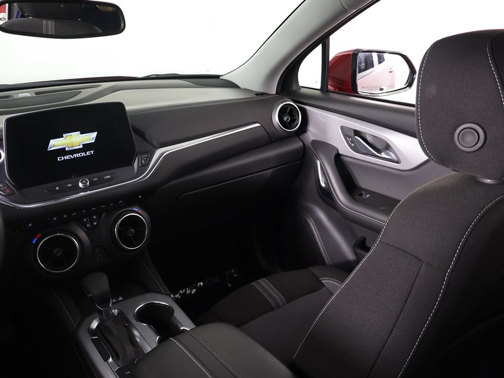 Used 2024 Chevrolet Blazer LT w/ Convenience Package FWD image 35