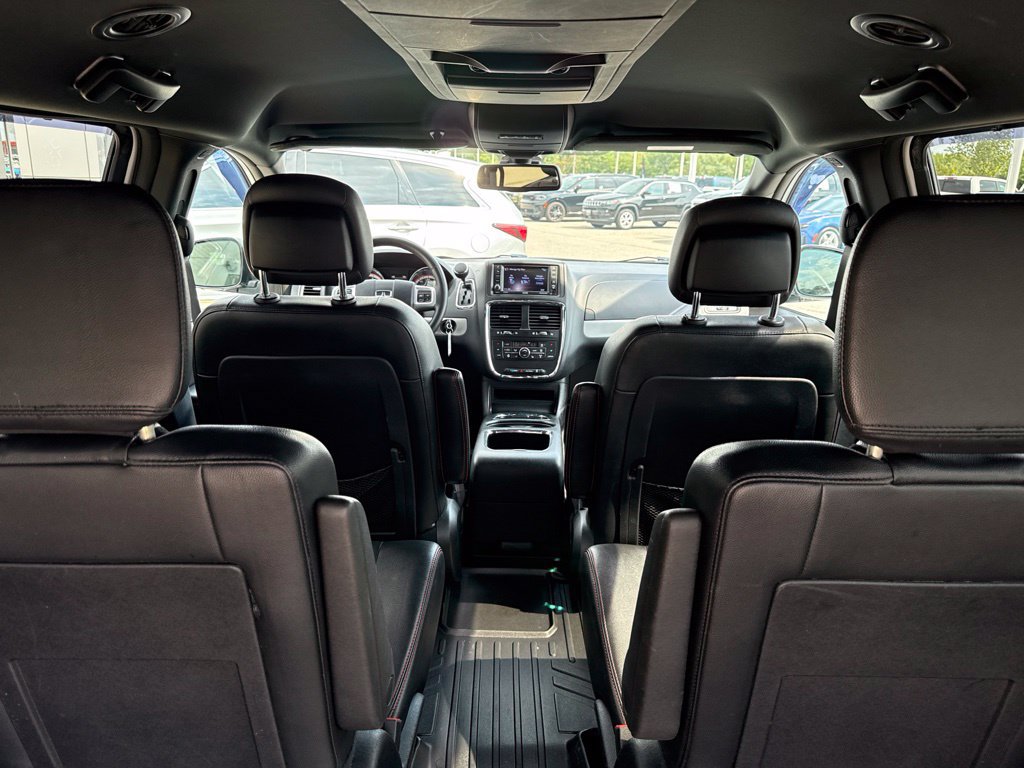 Used 2019 Dodge Grand Caravan GT FWD image 18