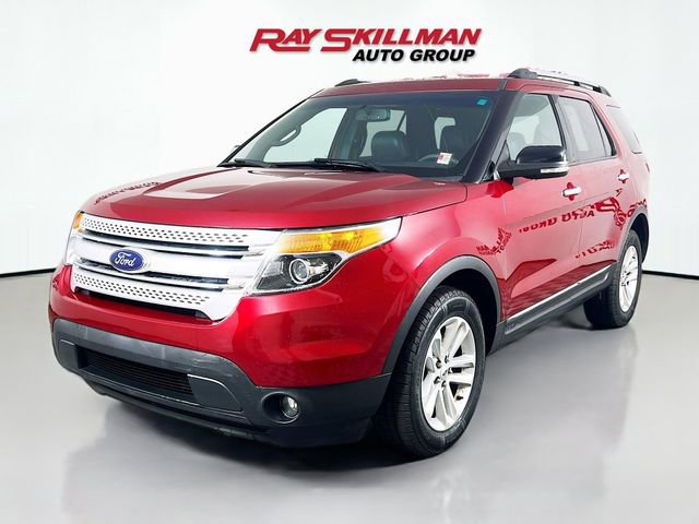 Used 2013 Ford Explorer XLT image 3