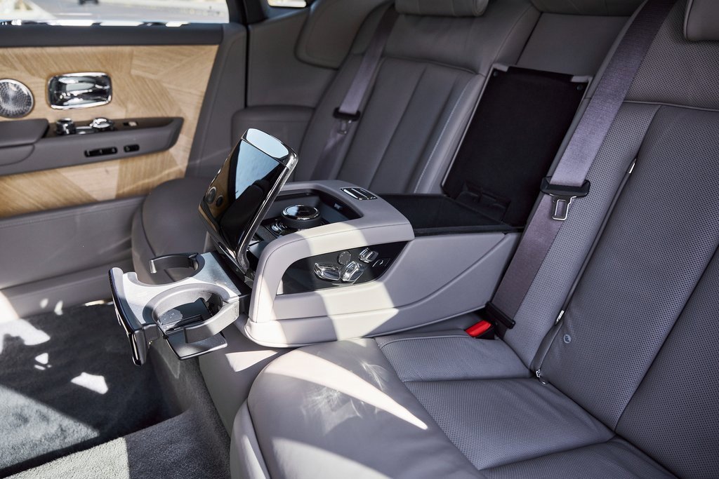 Used 2025 Rolls-Royce Phantom image 56