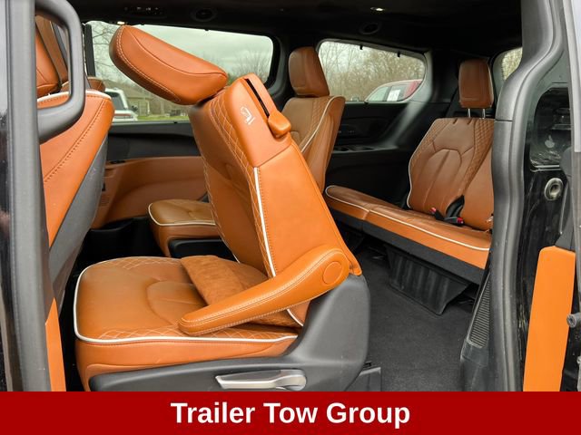 Used 2025 Chrysler Pacifica Pinnacle w/ Trailer Tow Group image 4