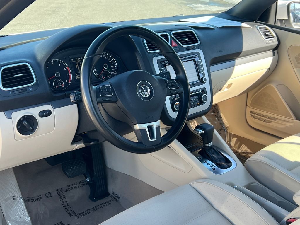 Used 2010 Volkswagen Eos Komfort image 18