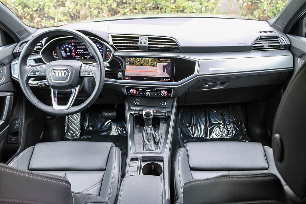 Used 2023 Audi Q3 2.0T Premium Plus w/ Premium Plus Package AWD/4WD image 10