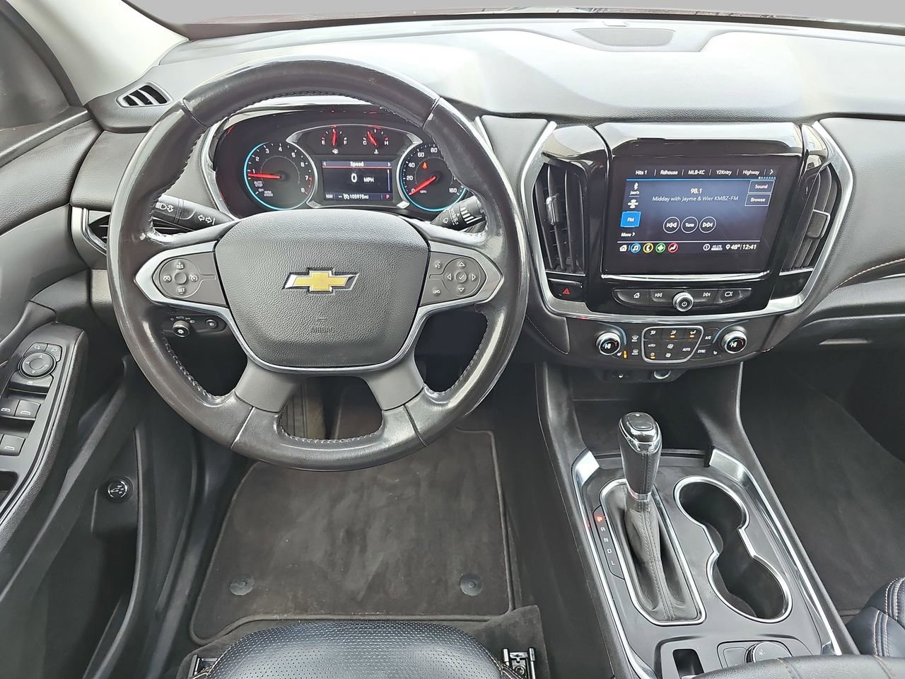 Used 2020 Chevrolet Traverse LT image 22