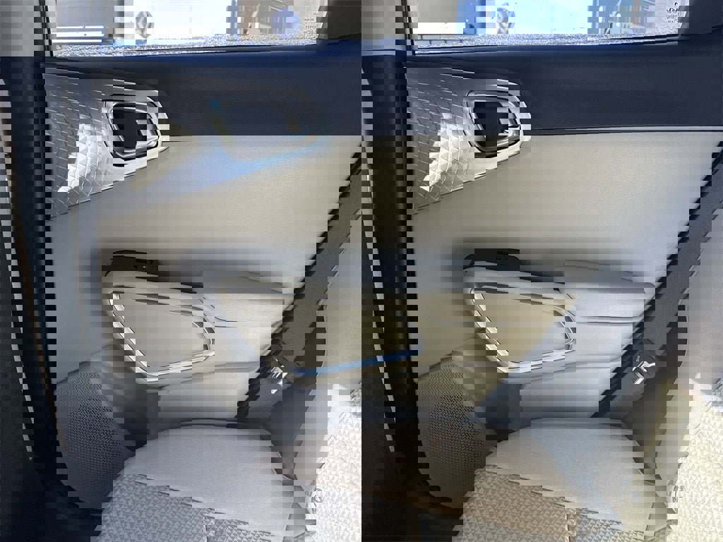 New 2025 Kia Soul LX image 24