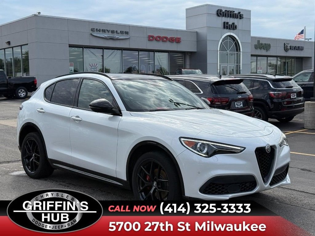Used 2021 Alfa Romeo Stelvio Ti Sport AWD/4WD image 1