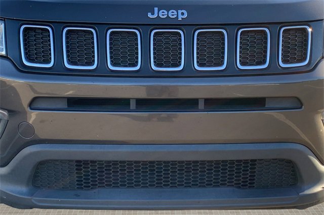 Used 2019 Jeep Compass Sport image 9