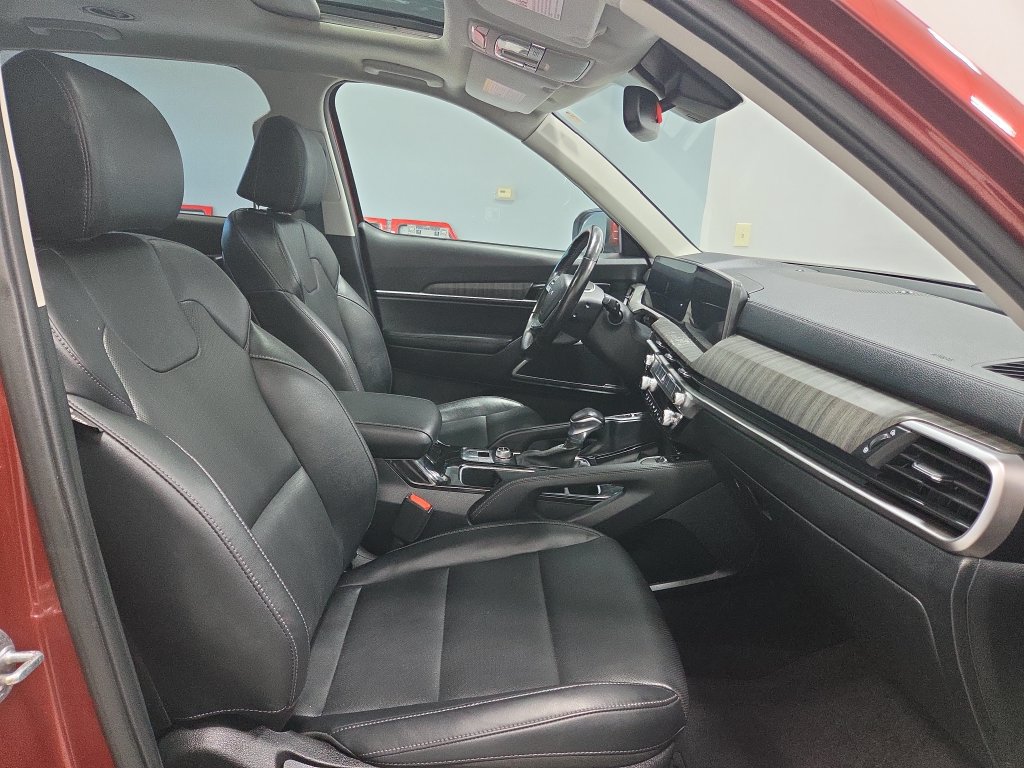 Used 2023 Kia Telluride EX AWD/4WD image 22