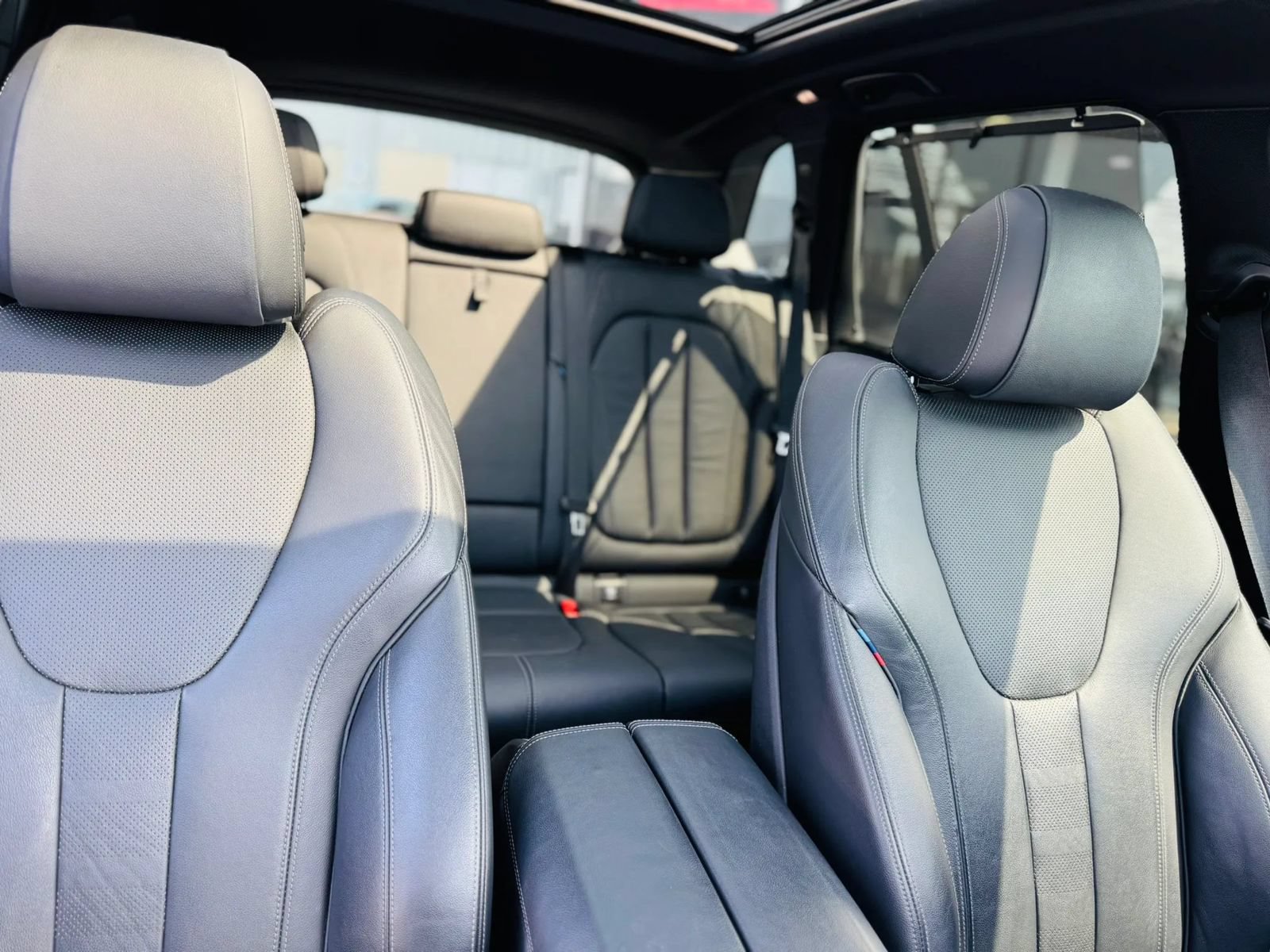 Used 2019 BMW X5 xDrive40i w/ M Sport Package AWD/4WD image 29