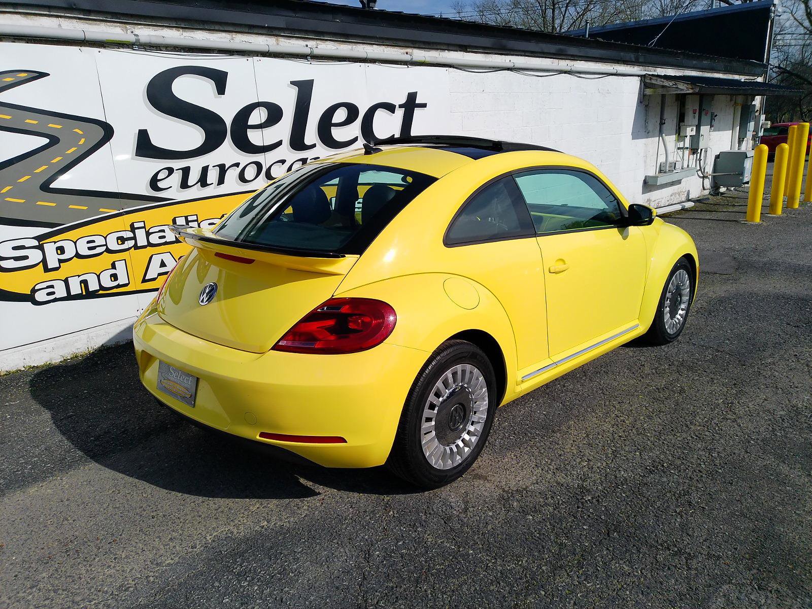Used 2014 Volkswagen Beetle 2.5 image 3