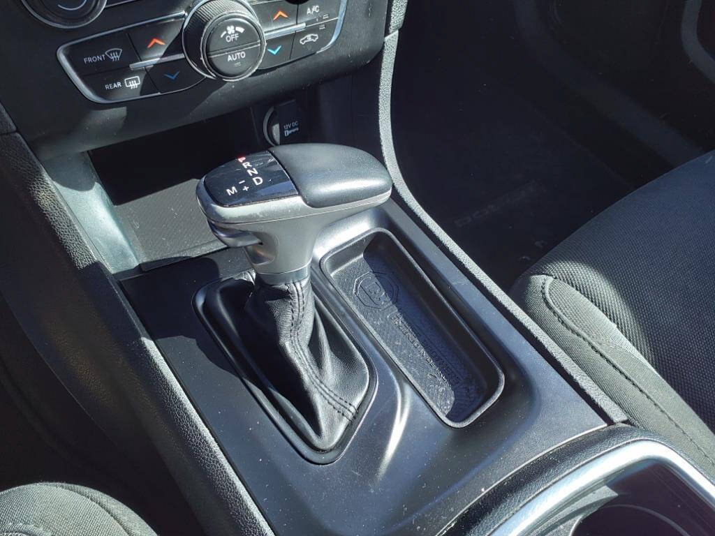 Used 2016 Dodge Charger SXT RWD image 15