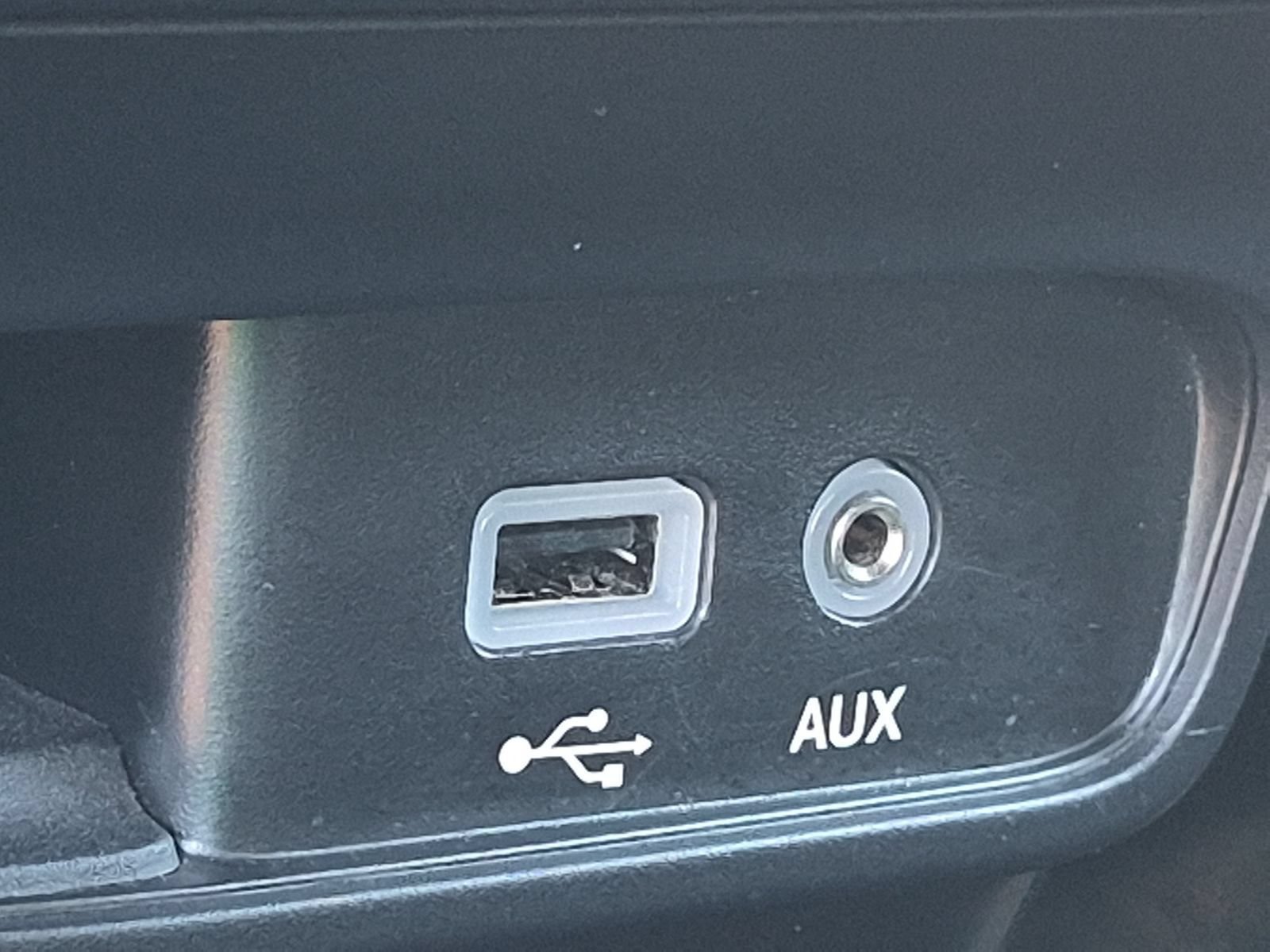 Used 2019 Chrysler Pacifica Touring Plus w/ S Appearance Package FWD image 26