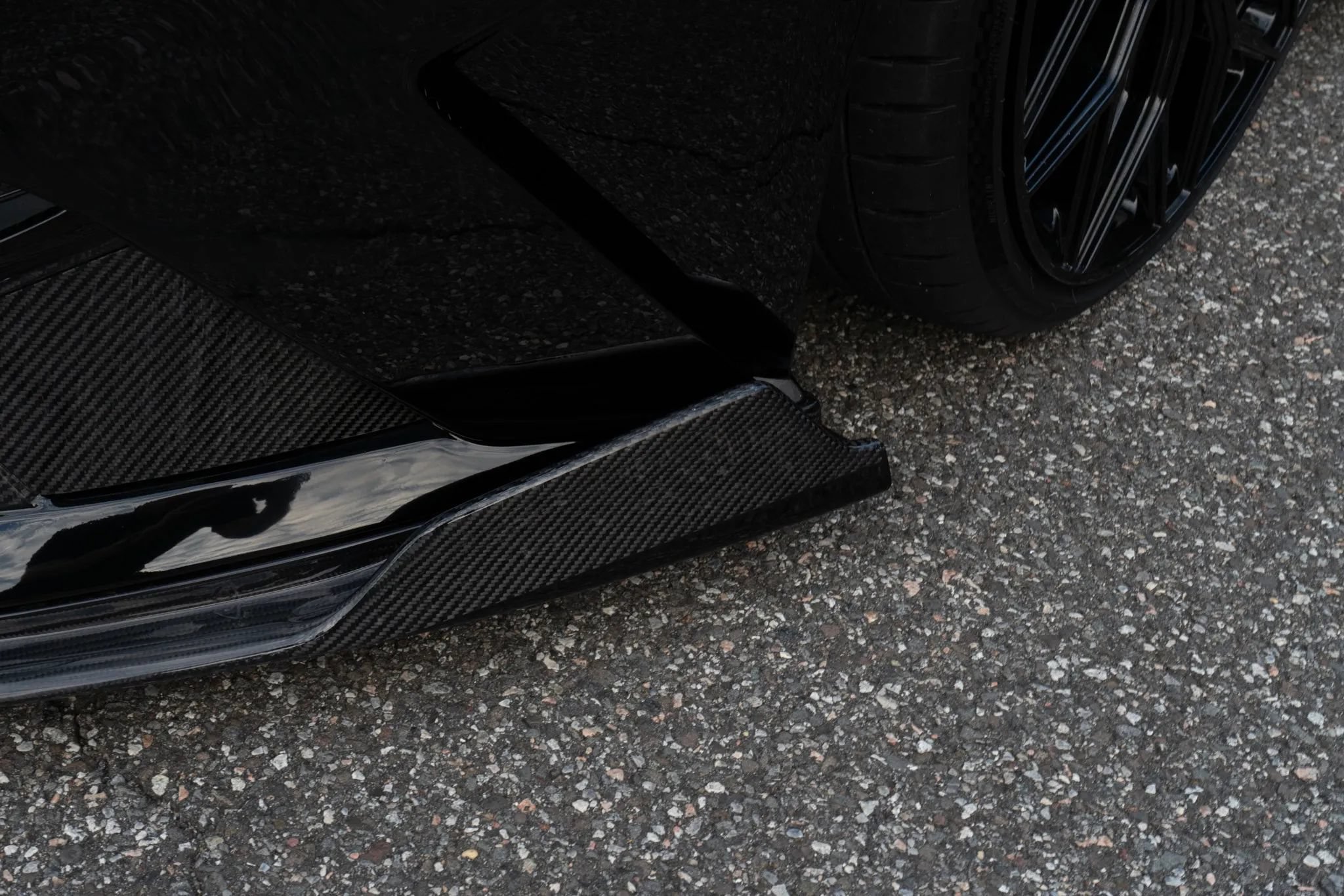Used 2015 Ferrari F12 Berlinetta RWD image 48