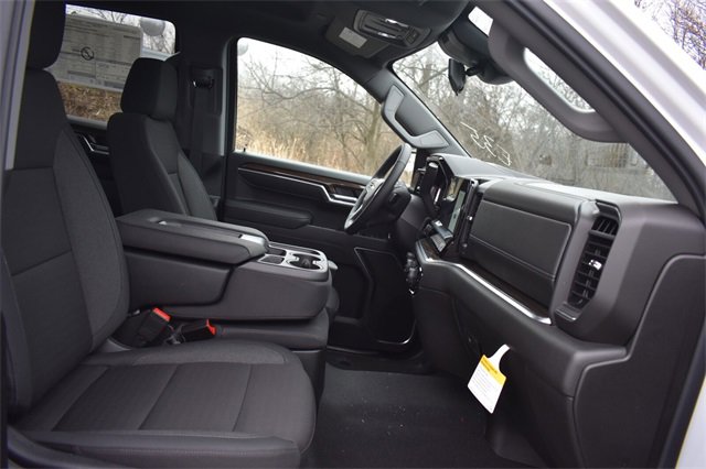 New 2026 Chevrolet Silverado 1500 LT image 15
