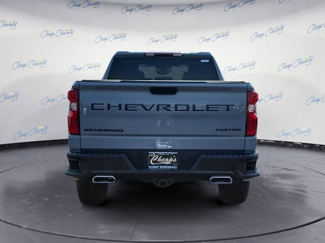 Used 2024 Chevrolet Silverado 1500 Custom Trail Boss w/ LPO, Dark Essentials Package image 4
