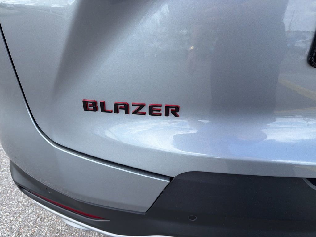 Used 2024 Chevrolet Blazer LT w/ Sound & Technology Package image 8