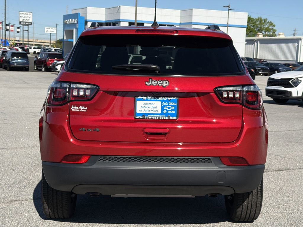 Used 2026 Jeep Compass Latitude image 21