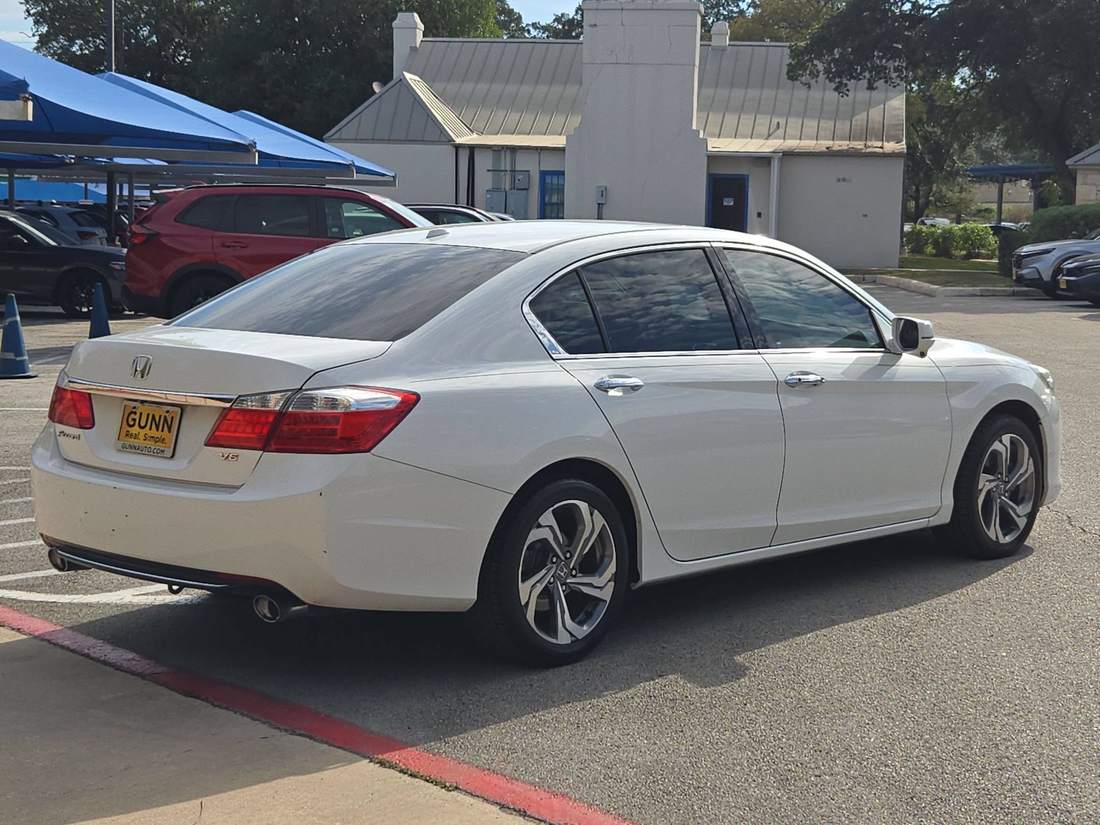 Used 2015 Honda Accord EX-L image 3