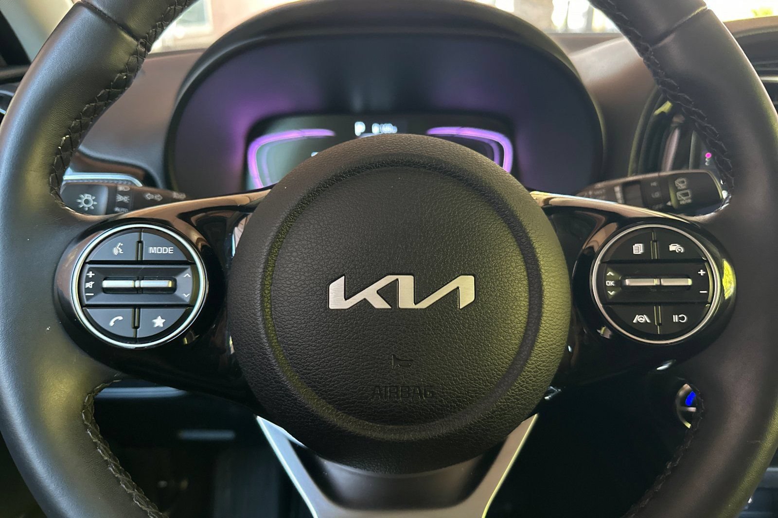 Certified 2025 Kia Soul EX FWD image 24