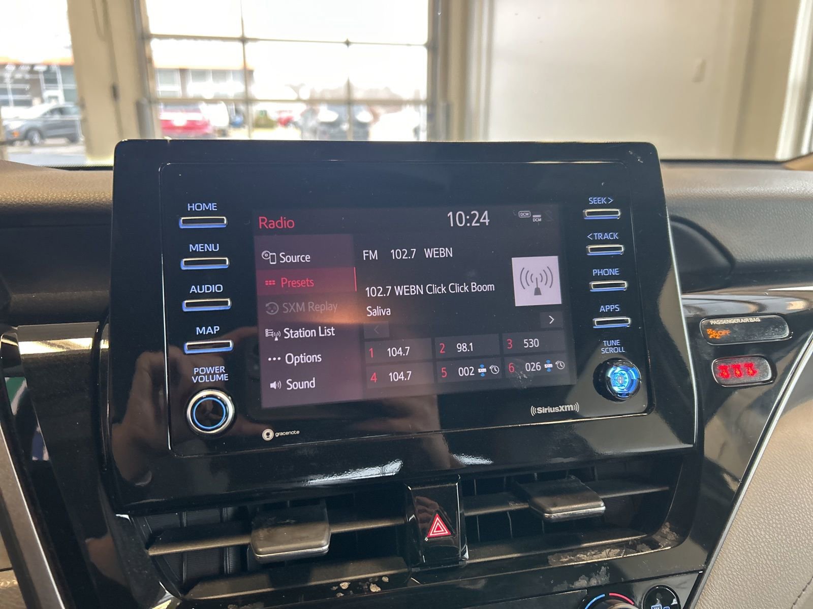 Used 2023 Toyota Camry SE image 24