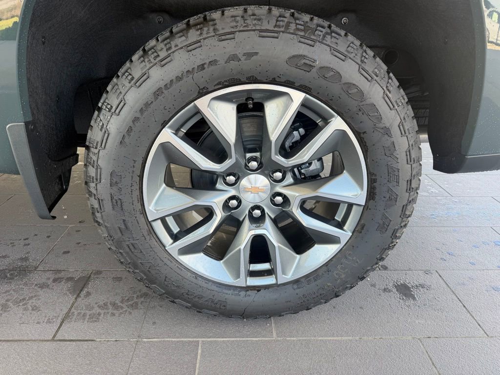 Used 2026 Chevrolet Silverado 1500 LT image 13