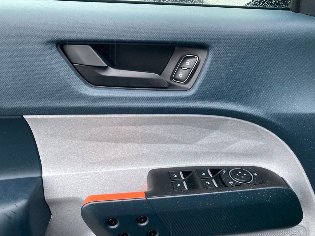 Used 2023 Ford Maverick XLT w/ XLT Luxury Package FWD image 13