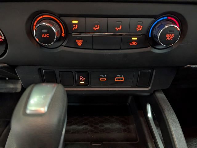 Used 2025 Nissan Frontier SV image 19
