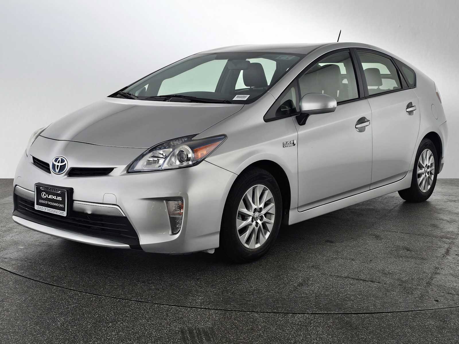 Used 2015 Toyota Prius Prime Advanced FWD image 7